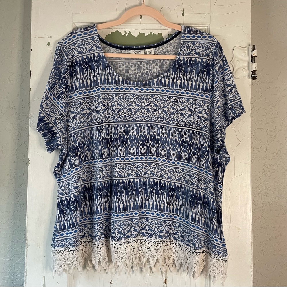 Cato Plus Size 22/24 Blue Boho Patterned Top Crochet Hem Short Sleeve